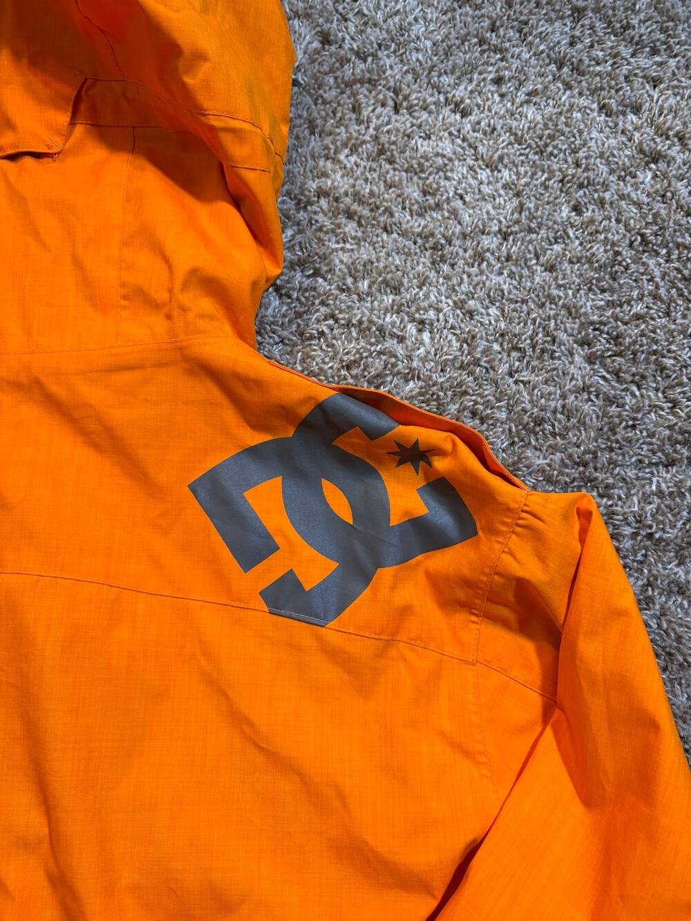 DC Shoes Heavyweight Winter Snowboard Jacket Mens Size XL Orange